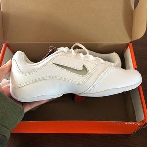 NWT Nike Sideline 2 II Insert Cheer Dance Shoe